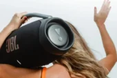 JBL dış yer Bluetooth hoparlörünü duyurdu