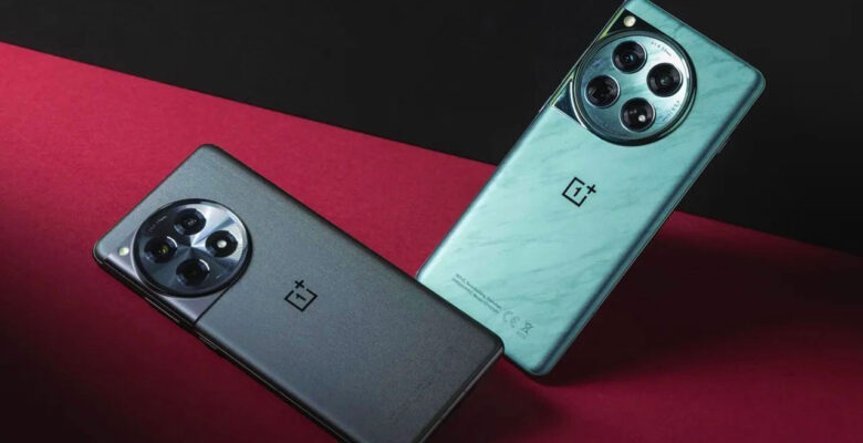 OnePlus 15 geliyor: 165Hz ekran ve yeni renk seçeneği!