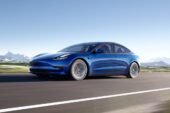 Tesla yeniden geri adım attı