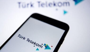 Türk Telekom fiyatları 2 kere zamlanacak!