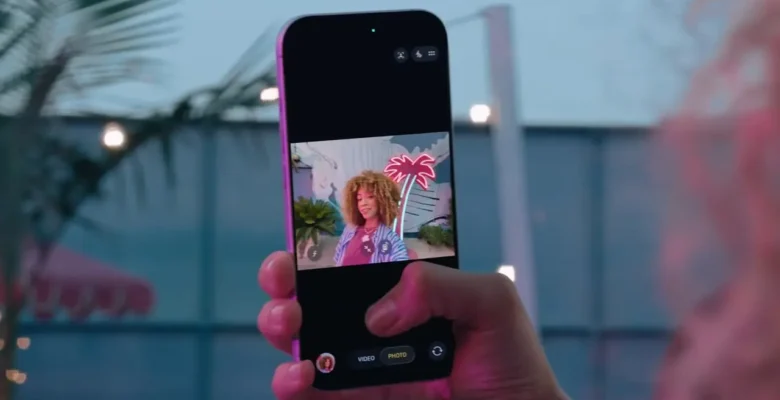 iPhone 17 ön kamera tecrübesini değiştiriyor