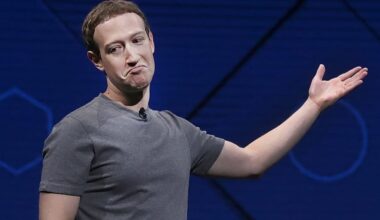 Mark Zuckerberg kendine dava açtı! Mark Zuckerberg kendine dava açtı!