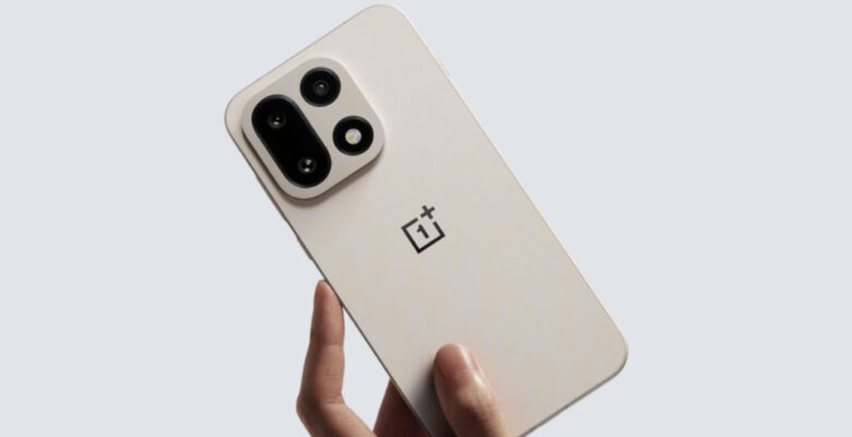 OnePlus 15 165Hz ekranla geliyor! İşte destekleyen oyunlar