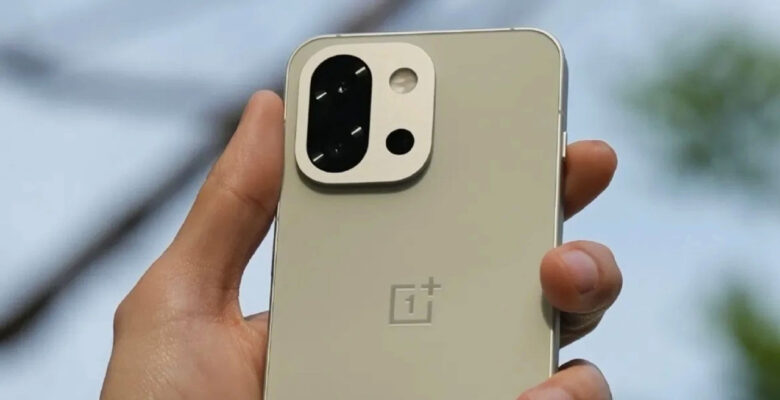 OnePlus 15 Snapdragon 8 Seçkine Gen 5 ile gelecek!