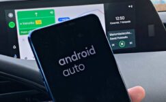 Yeni Android Auto güncellemesi şad etmedi