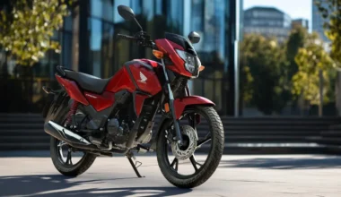 Yeni Honda CB125F piyasaya çıktı