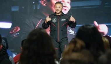 Alper Gezeravcı, Dünya Uzay Haftası’nda gençlerle buluştu