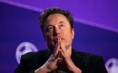 Elon Musk 1 trilyon Dolar istedi: Robot ordusu için şart!