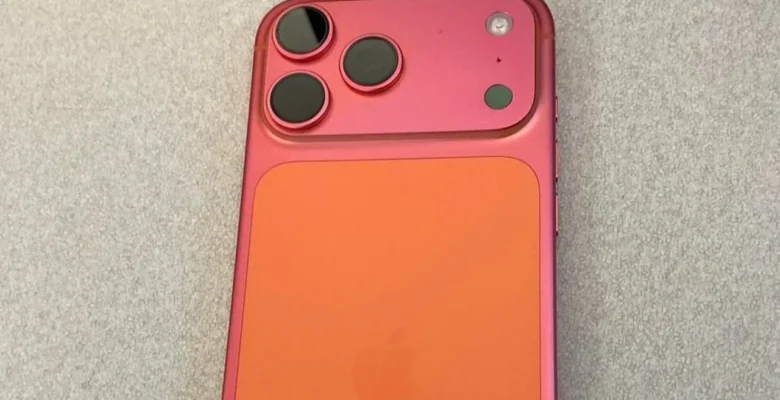 iPhone 17 Pro renk değişiminin nedeni temizleyici mi?