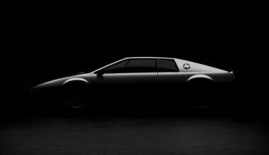 Lotus Esprit efsanesi 50 yaşında restore ediliyor! Lotus Esprit efsanesi 50 yaşında restore ediliyor!
