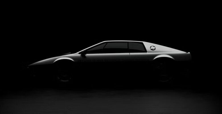 Lotus Esprit efsanesi 50 yaşında restore ediliyor!