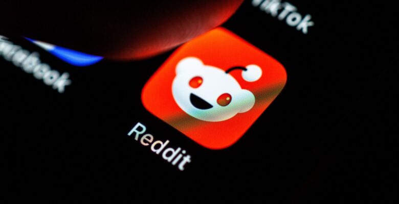 Reddit yapay zekası ağrı kesici yerine eroin önerdi