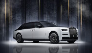Rolls-Royce’dan 100 yıllık efsanesine özel koleksiyon  Rolls-Royce’dan 100 yıllık efsanesine özel koleksiyon