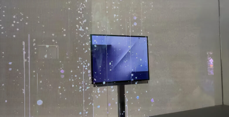 Samsung üçe katlanan Galaxy TriFold ile karşımızda