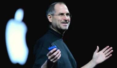 Steve Jobs madeni parayla ölümsüzleşiyor