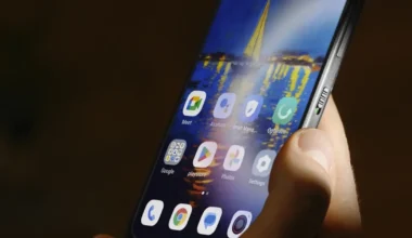 Çocuklar internette daha fazla zaman geçirirken ebeveynler güvenlik için yeni arayışta