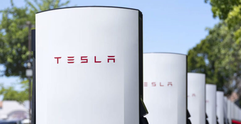 Tesla bir eşiği daha aştı