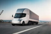 Tesla Semi Tekrar Tasarlandı