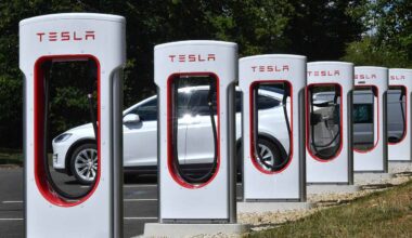 Tesla Supercharger istasyonları sayısı süratle artıyor