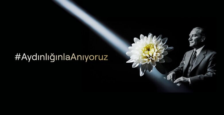 Turknet Atatürk’e En Sevdiği Çiçek Kasımpatı ile Teşekkür Ediyor