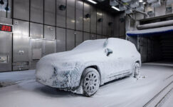 Yeni Mercedes GLB için ipucu görselleri paylaşıldı