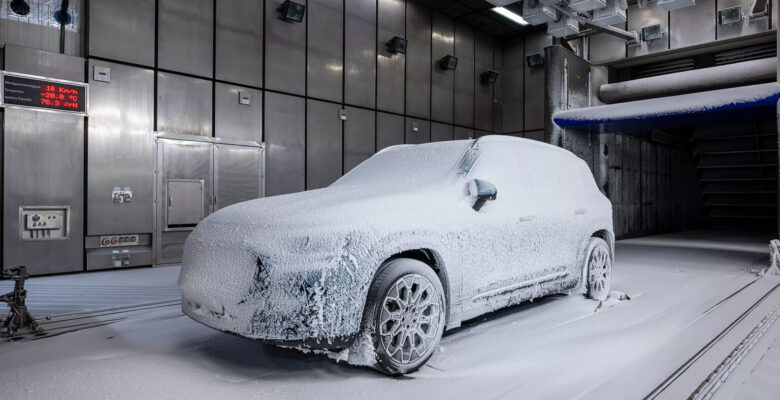 Yeni Mercedes GLB için ipucu görselleri paylaşıldı