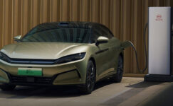 BYD 15 Milyonuncu Aracını Banttan İndirdi!