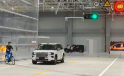 Geely dünyanın en gelişmiş güvenlik test merkezini açtı!