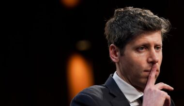 Gemini yükseliyor ChatGPT düşüyor!