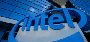 Intel Beklenmedik Bir Darbe Yedi!