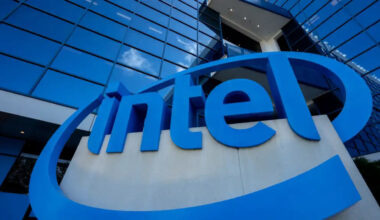 Intel Beklenmedik Bir Darbe Yedi!