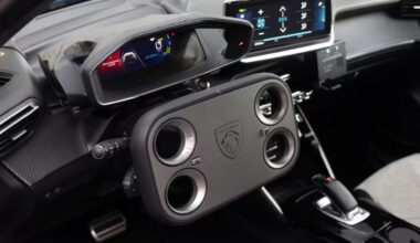 Peugeot direksiyon ihtilali yapıyor