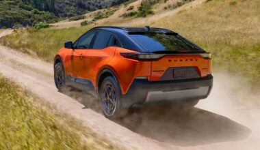 Subaru’nun önden çekişli elektrikli SUV modeli için geri sayım!