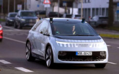 Volkswagen Tesla Rakibini Almanya’da Test Ediyor!