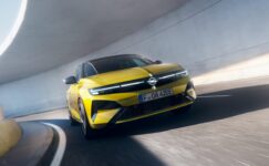 Yeni Opel Astra Tanıtıldı: İşte Tüm Özellikleri!