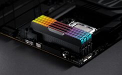 Yüksek Fiyatlar Çıldırttı: Evde DDR5 RAM Yapımı Başladı