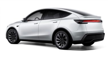 2026 Tesla Model Y: 7 Koltuk ve Yeni Özellikler Geldi!