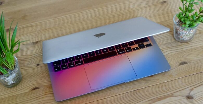 Apple Son Intel MacBook Air Modelini Emekliye Ayırdı!