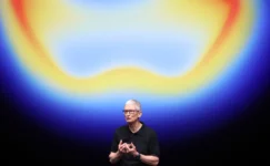 Apple Zirveyi Bırakmıyor!