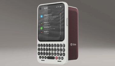 Fiziksel Klavyeli Telefon Clicks Communicator Tanıtıldı