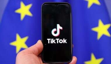 Fransa 15 Yaş Altı Çocuklara Sosyal Medya Yasağı Getiriyor