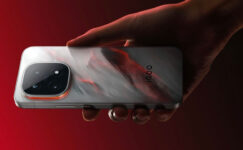 iQOO 15 Ultra Dev Batarya ve Soğutma Fan ile Geliyor