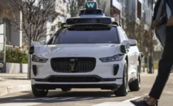 Sürücüsüz Taksiden Cinayete Teşebbüs!