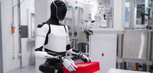 Tesla Fabrikalarına 1.000 İnsansı Robot Yerleştirdi