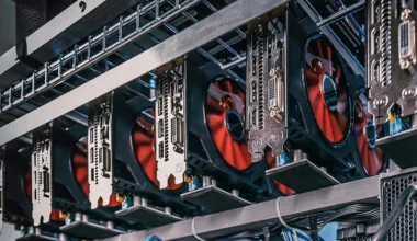 Ahırda Kaçak Elektrikle Kripto Para Ürettiler!