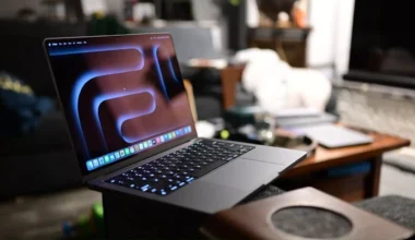 Efsane Geri Dönüyor: Renkli ve Ucuz MacBook Sürprizi