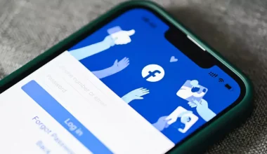 Facebook Yapay Zeka ile Yenileniyor