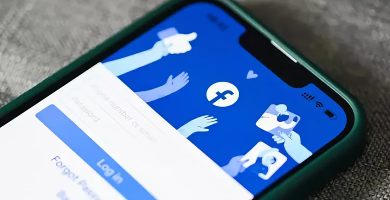 Facebook Yapay Zeka ile Yenileniyor