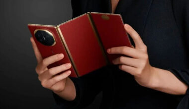 Huawei Katlanabilir Telefonda Lider