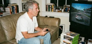 Jeffrey Epstein Oyun Oynarken Bile Sapıkmış!